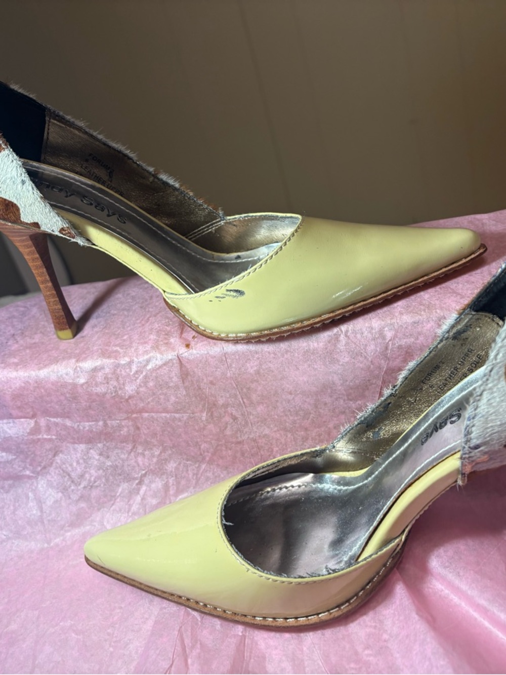 Yellow Pointed-Toe High Heel Pumps